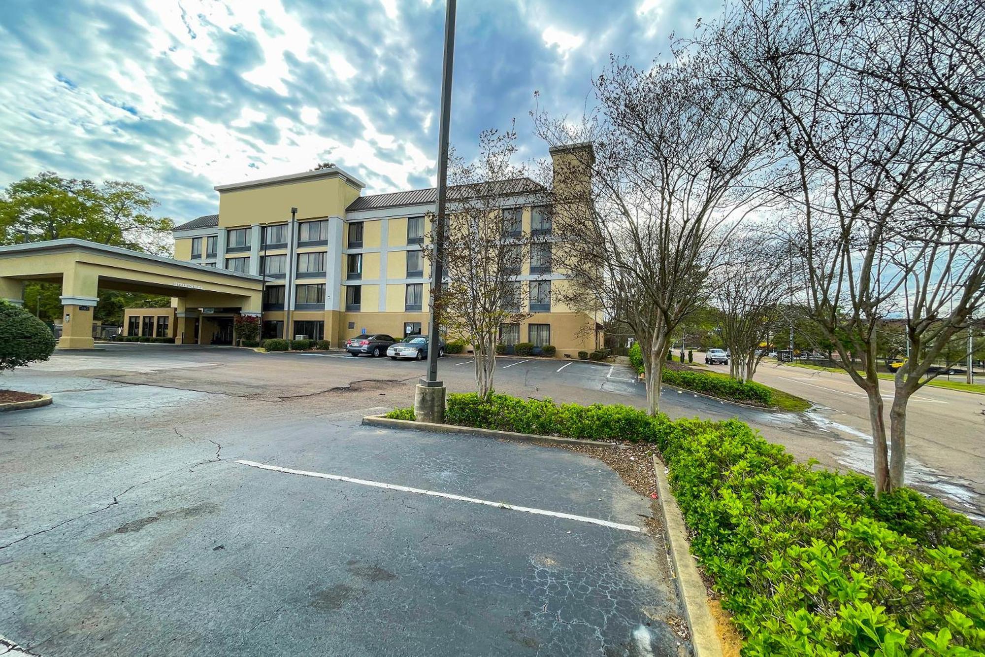 Hotel Oyo Townhouse Jackson - Ridgeland Exterior foto