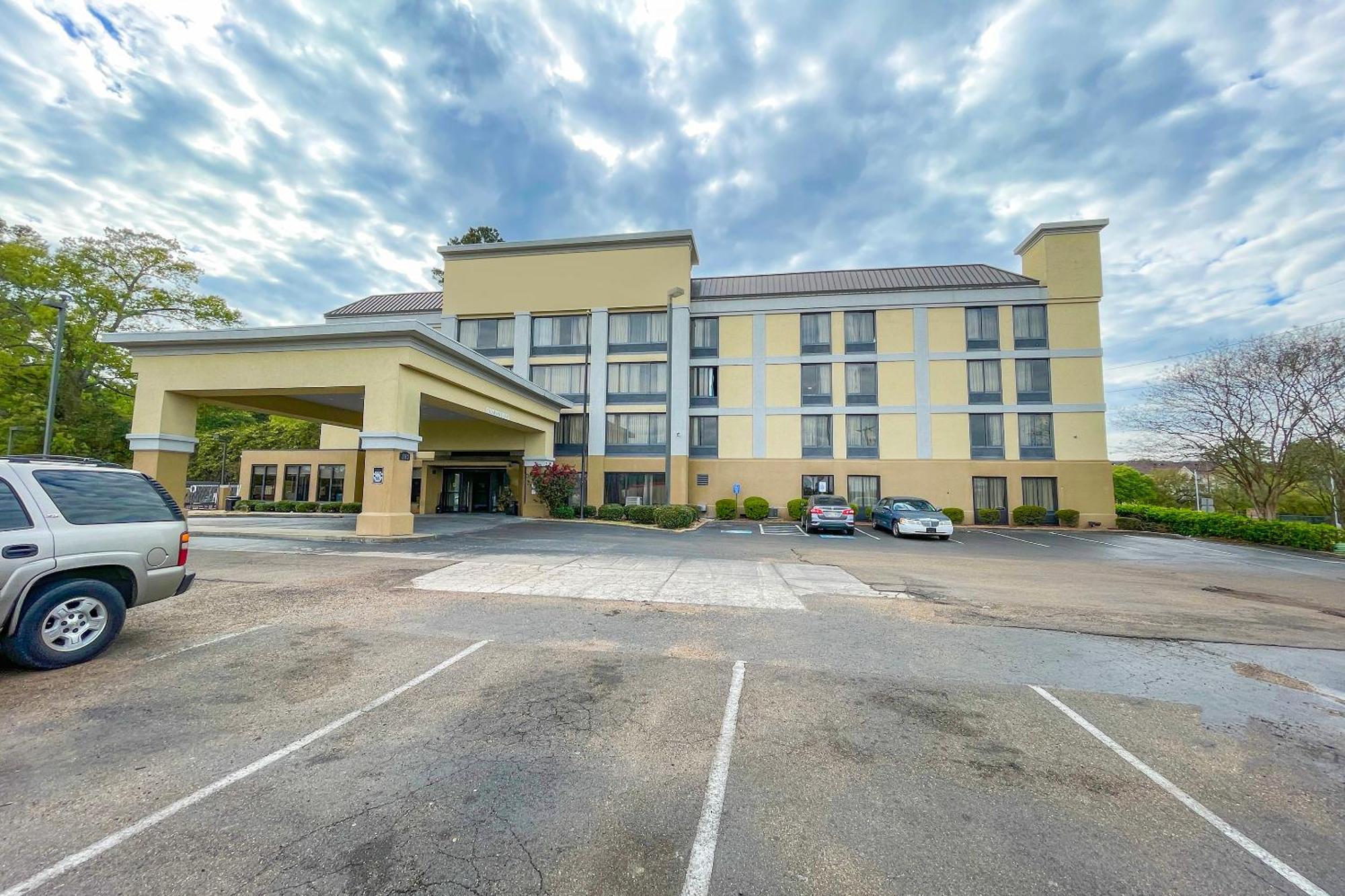 Hotel Oyo Townhouse Jackson - Ridgeland Exterior foto